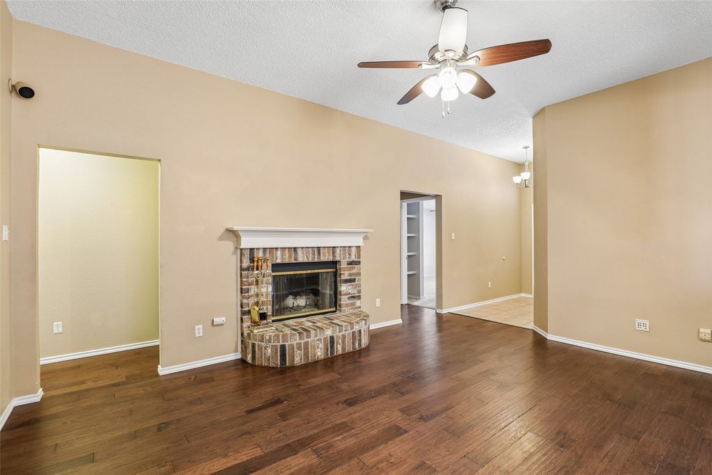 5558 Heatherglen Terrace, Fort Worth, TX 76179 — photo 5