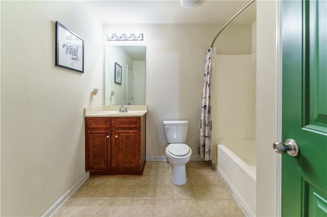 18 Canyon View Drive, Newnan, GA 30265
