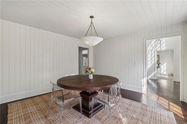 105 Inverness Approach, Roswell, GA 30075