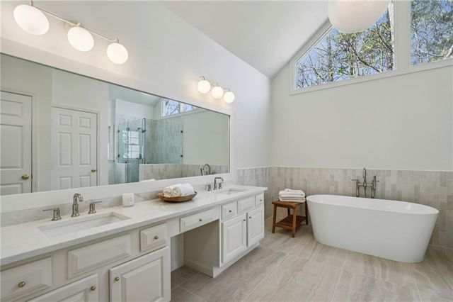 105 Inverness Approach, Roswell, GA 30075