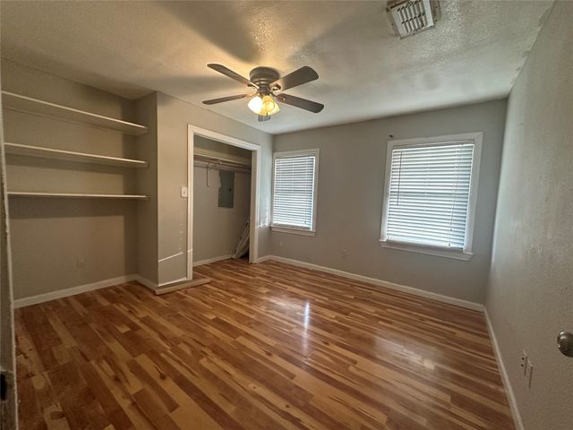 2820 Kirven Street, Dallas, TX 75227