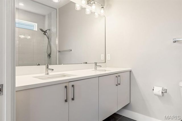 4326 Vista Avenue, St Louis, MO 63110