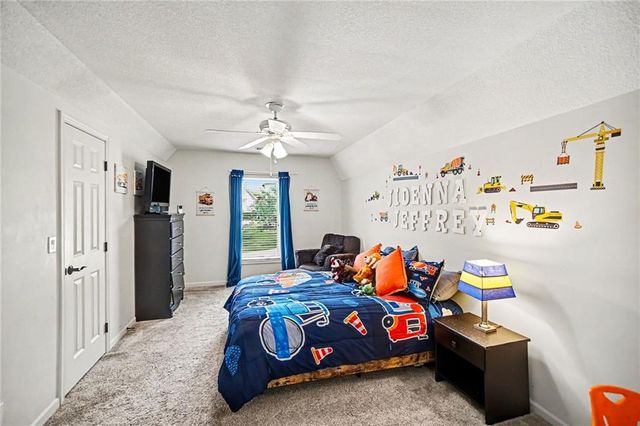 20613 W 96th Terrace, Lenexa, KS 66220