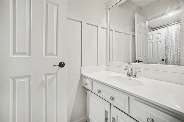 20613 W 96th Terrace, Lenexa, KS 66220