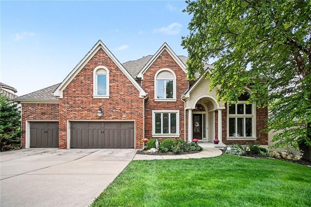 20613 W 96th Terrace, Lenexa, KS 66220