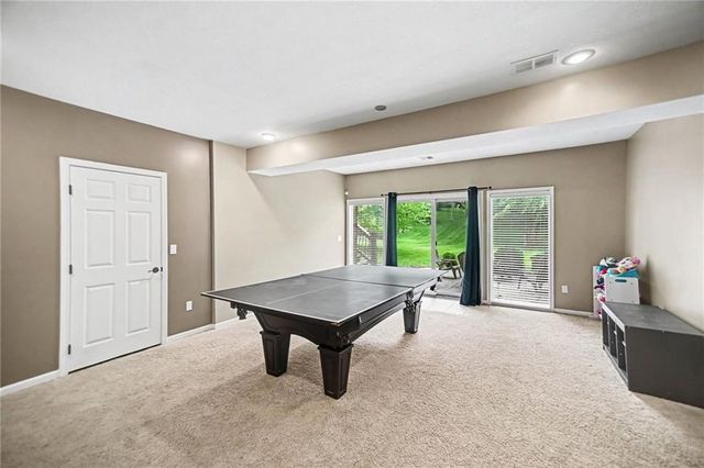20613 W 96th Terrace, Lenexa, KS 66220