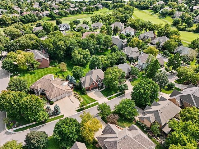 20613 W 96th Terrace, Lenexa, KS 66220