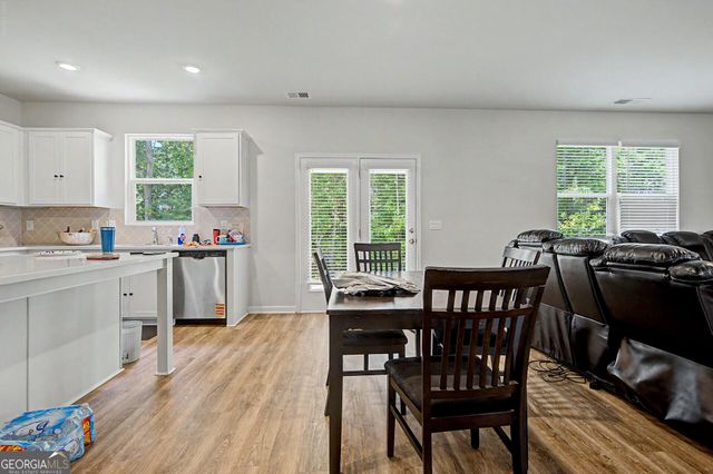 637 Kimberwick Drive, Locust Grove, GA 30248