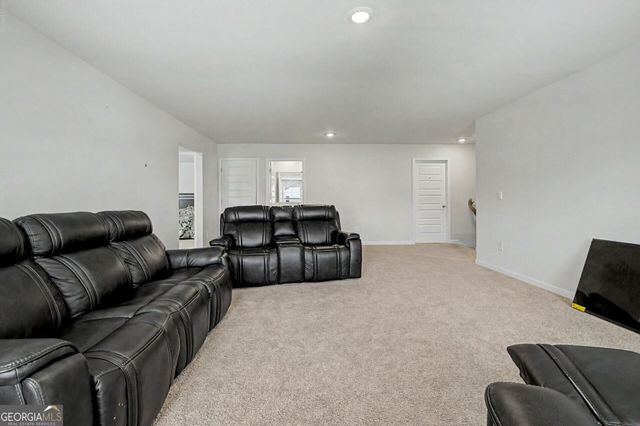 637 Kimberwick Drive, Locust Grove, GA 30248