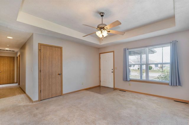 730 W Apache Street, Republic, MO 65738