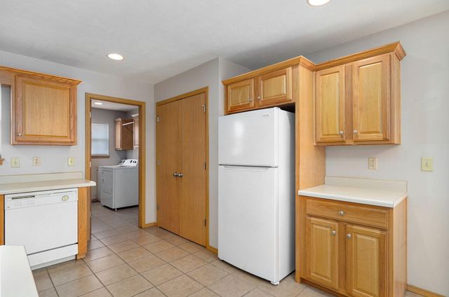 730 W Apache Street, Republic, MO 65738