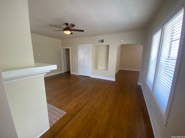 424 E Ashby Pl Apt 3, San Antonio, TX 78212