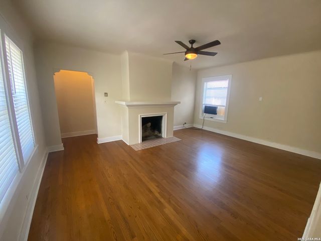 424 E Ashby Pl Apt 3, San Antonio, TX 78212