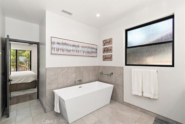 679 Summit Boulevard, Big Bear, CA 92315