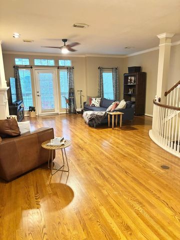 1310 W Webster Street, Houston, TX 77019