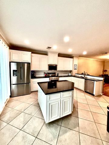 1310 W Webster Street, Houston, TX 77019