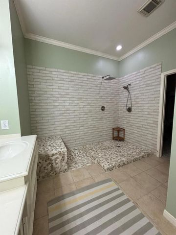 1310 W Webster Street, Houston, TX 77019