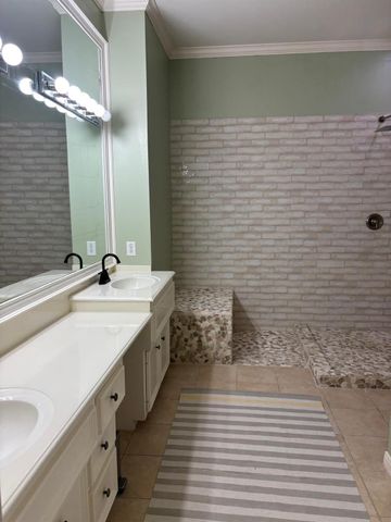 1310 W Webster Street, Houston, TX 77019