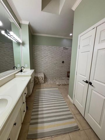 1310 W Webster Street, Houston, TX 77019