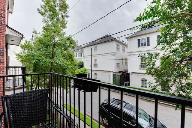 1310 W Webster Street, Houston, TX 77019