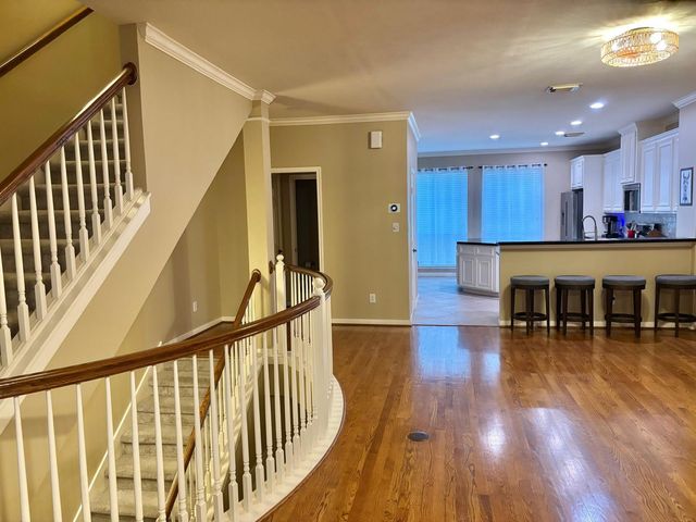 1310 W Webster Street, Houston, TX 77019