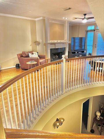 1310 W Webster Street, Houston, TX 77019