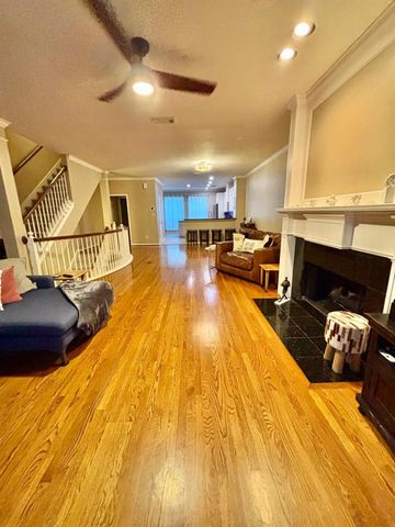 1310 W Webster Street, Houston, TX 77019