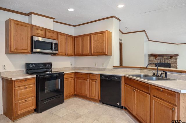 18970 CR 2323, Whitehouse, TX 75791