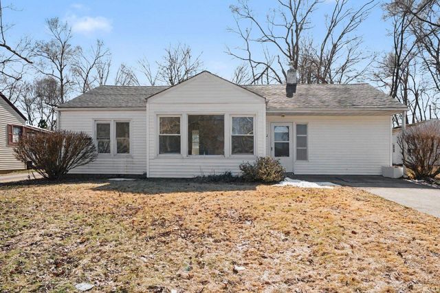 122 E Willow Drive, South Bend, IN 46637