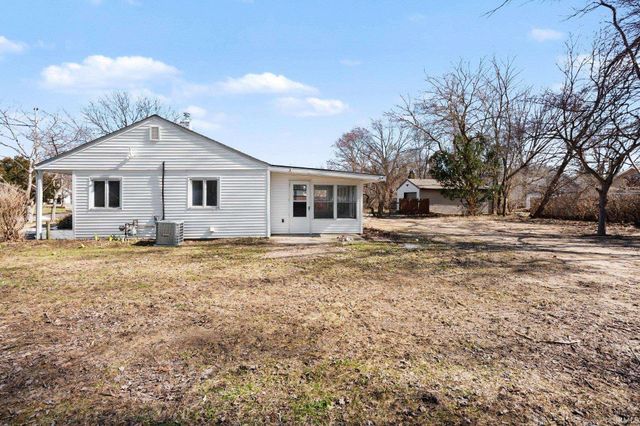 122 E Willow Drive, South Bend, IN 46637