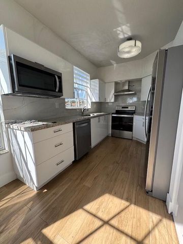 14621 Balgowan Rd 102-3, Miami Lakes, FL 33016