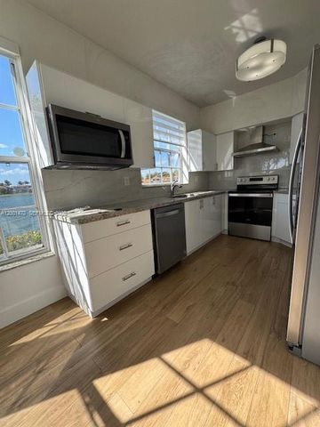 14621 Balgowan Rd 102-3, Miami Lakes, FL 33016