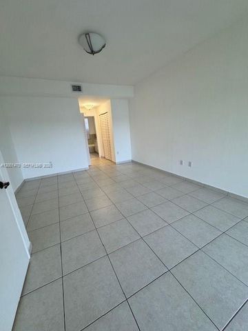 14621 Balgowan Rd 102-3, Miami Lakes, FL 33016