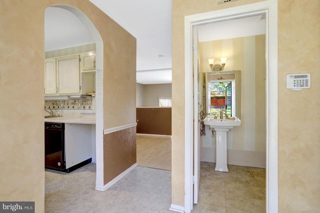 5502 PEPPERCORN DR, Burke, VA 22015