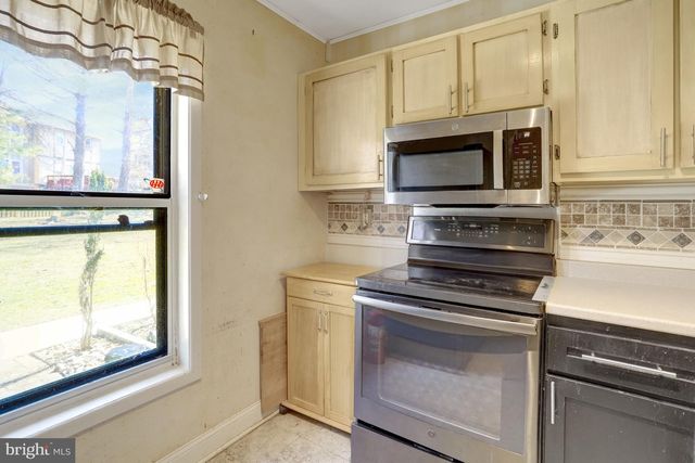 5502 PEPPERCORN DR, Burke, VA 22015