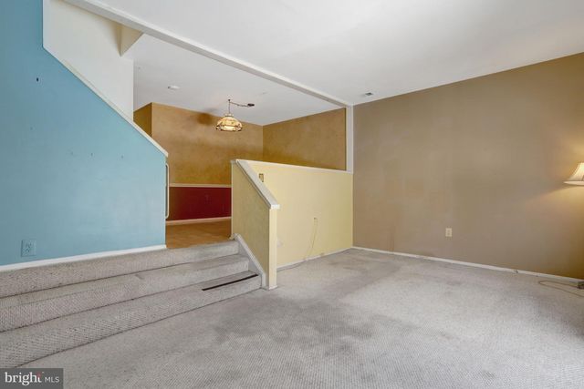 5502 PEPPERCORN DR, Burke, VA 22015