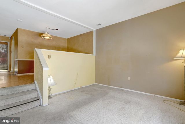 5502 PEPPERCORN DR, Burke, VA 22015