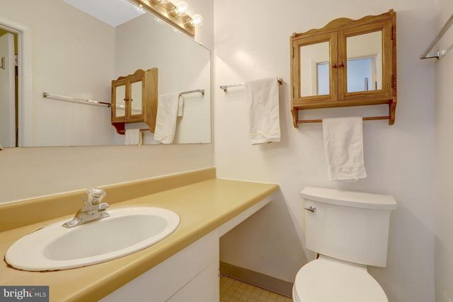 5502 PEPPERCORN DR, Burke, VA 22015