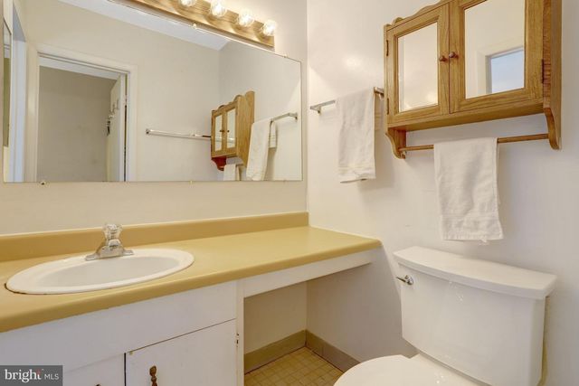 5502 PEPPERCORN DR, Burke, VA 22015