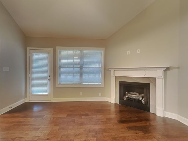 1489 Coronado Dr, Clarksville, TN 37042