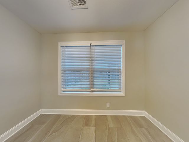 1489 Coronado Dr, Clarksville, TN 37042