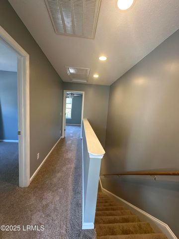 2210 Waddell Rd Apt 5, Port Royal, SC 29935