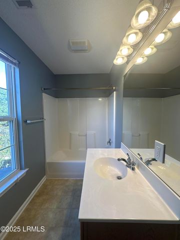 2210 Waddell Rd Apt 5, Port Royal, SC 29935