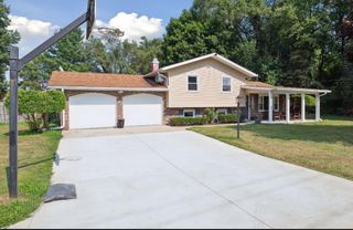 10999 M 140, Niles, MI 49120