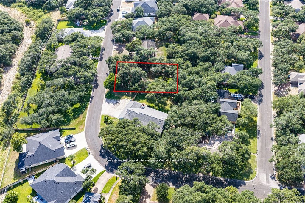 3209 Henderson St, Rockport, TX 78382 — photo 2