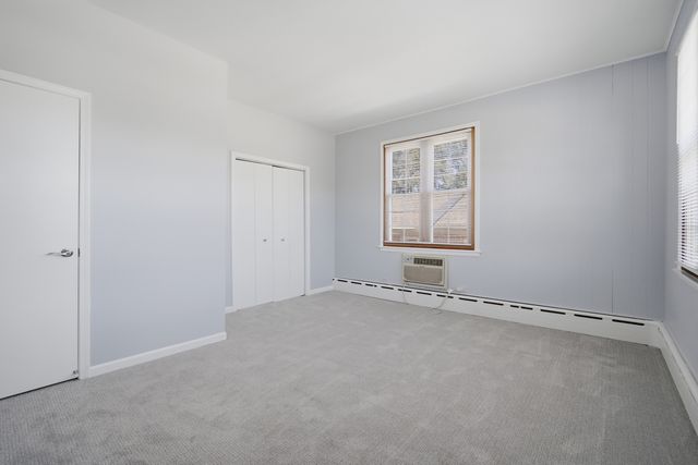 7314 N Crawford Avenue 2, Lincolnwood, IL 60712