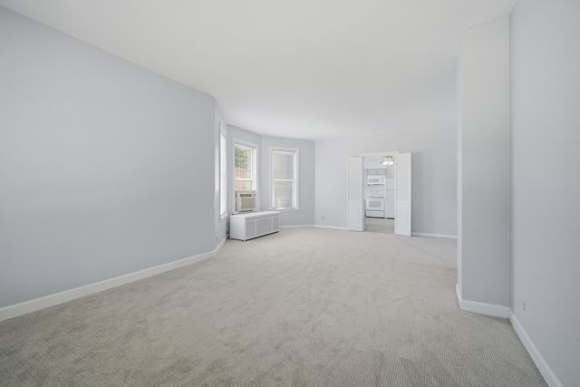 7314 N Crawford Avenue 2, Lincolnwood, IL 60712