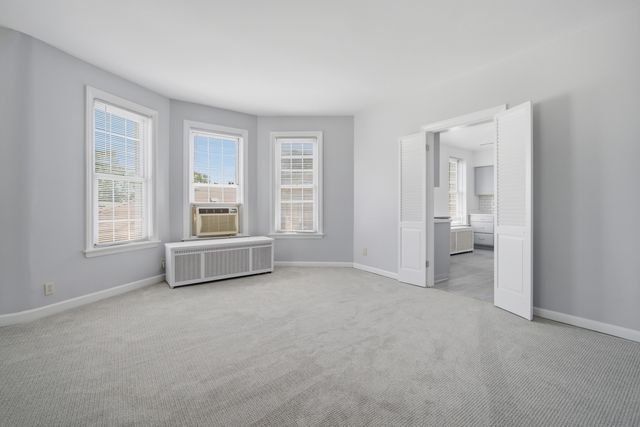 7314 N Crawford Avenue 2, Lincolnwood, IL 60712