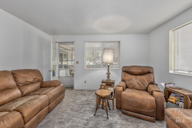 3315 NW 7th Ave, Ontario, OR 97914