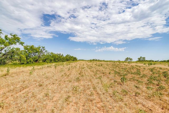 981 County Road 177, Lawn, TX 79530